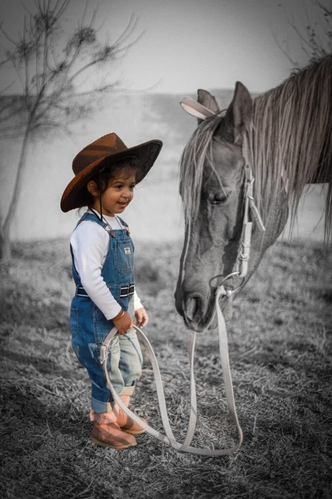 عکاسی تخصصی کودک ، نوزاد و باردای در پرند